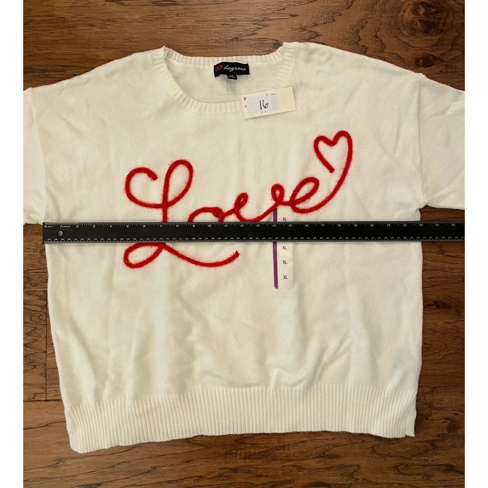 33 Degrees Womens White Love Heart Embroidered Crewneck Sweater XL New